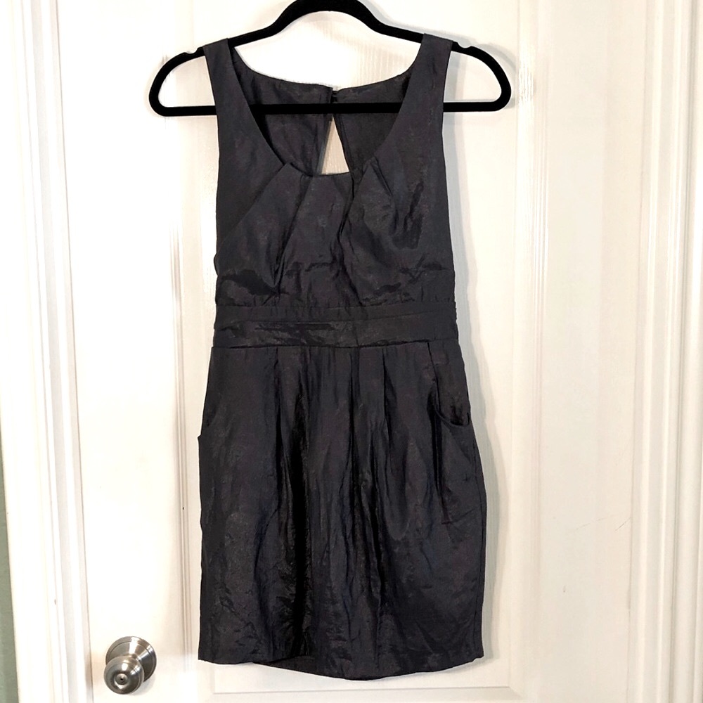 NWT Lulu’s Dark Gray Dress With Pockets